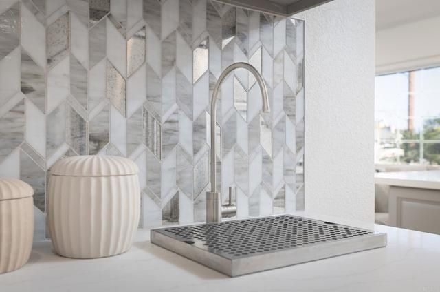 1674 Evergreen Street, San Diego, CA 92106