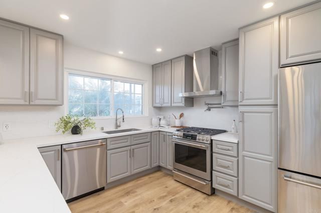 1674 Evergreen Street, San Diego, CA 92106