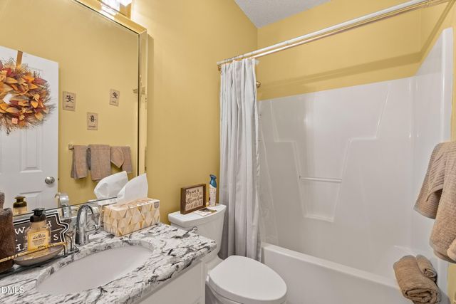 128 Redbud Drive, Clayton, NC 27520