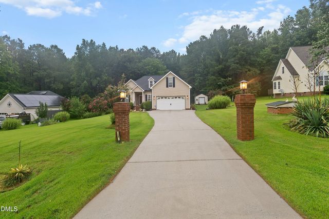 128 Redbud Drive, Clayton, NC 27520