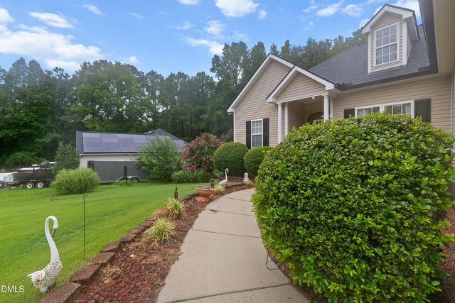 128 Redbud Drive, Clayton, NC 27520