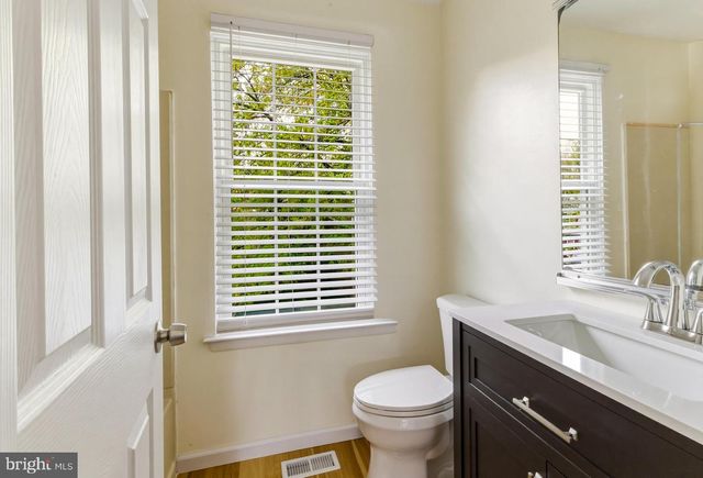 19 BROOKVIEW DR, Mantua, NJ 08051