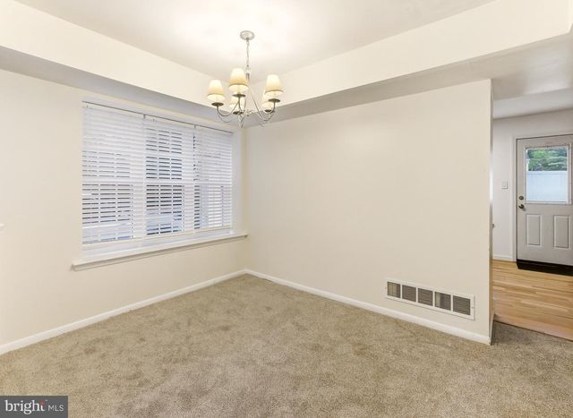 19 BROOKVIEW DR, Mantua, NJ 08051