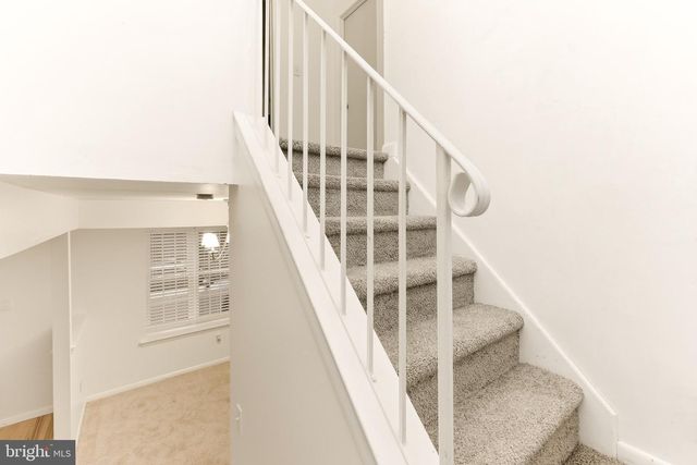 19 BROOKVIEW DR, Mantua, NJ 08051