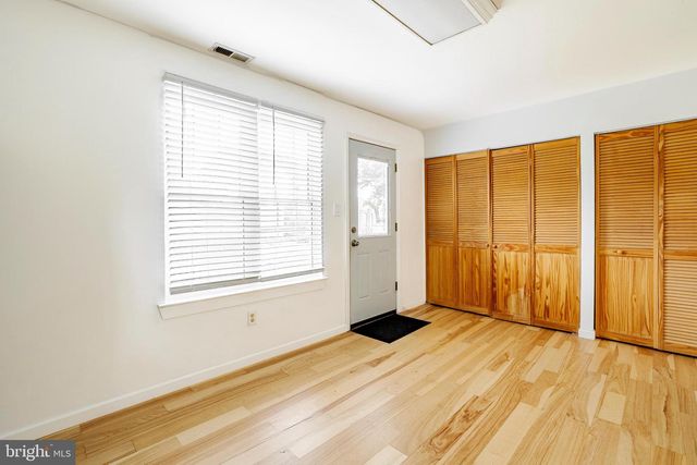 19 BROOKVIEW DR, Mantua, NJ 08051