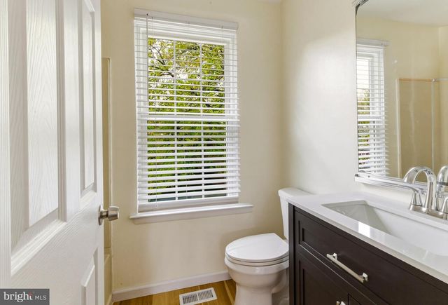 19 BROOKVIEW DR, Mantua, NJ 08051