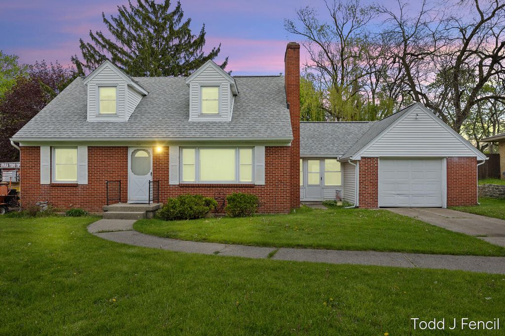 3456 Senora Avenue SE, Grand Rapids, MI 49508
