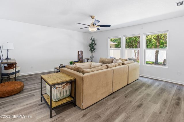 12101 ALEXANDRA Drive, Jacksonville, FL 32218