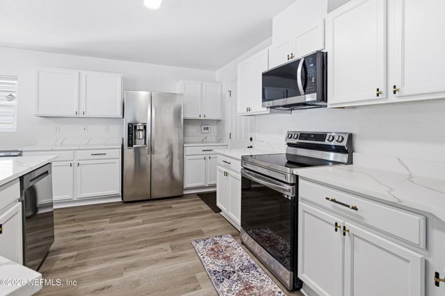 12101 ALEXANDRA Drive, Jacksonville, FL 32218