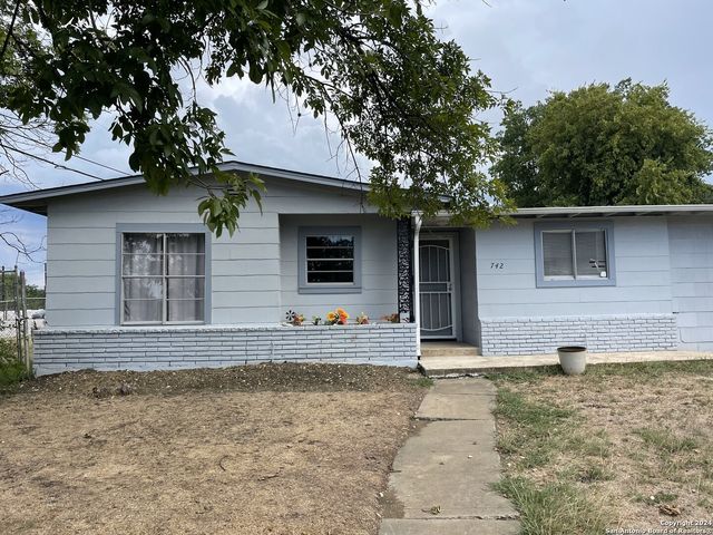 742 Olney, San Antonio, TX 78209