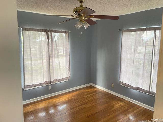 742 Olney, San Antonio, TX 78209