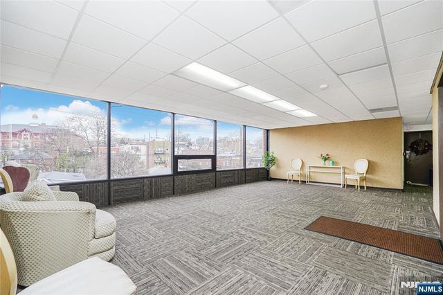 390 Gorge Road 402, Cliffside Park, NJ 07010