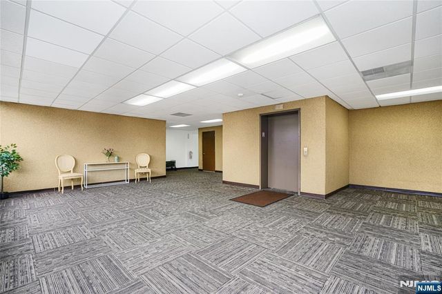 390 Gorge Road 402, Cliffside Park, NJ 07010