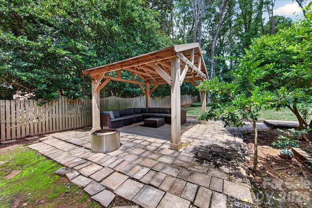 4509 Mullens Ford Road, Charlotte, NC 28226