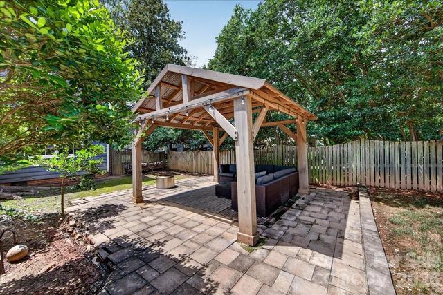4509 Mullens Ford Road, Charlotte, NC 28226