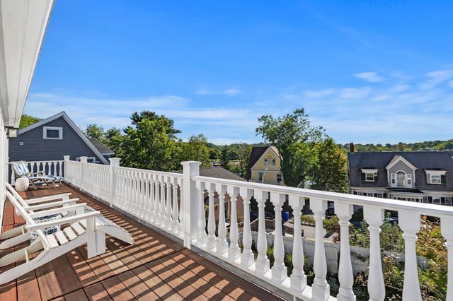 12 Bennett Street, Manchester, MA 01944