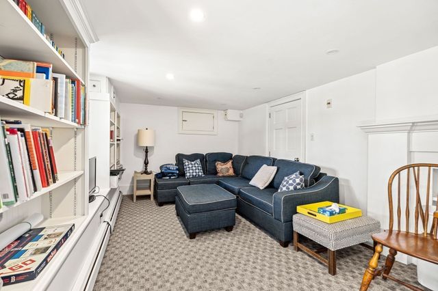 12 Bennett Street, Manchester, MA 01944