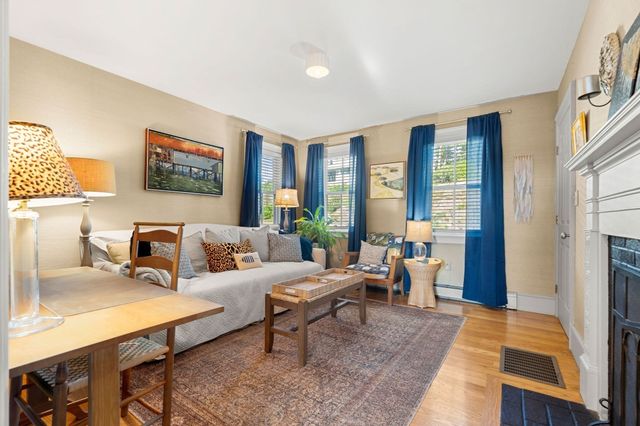 12 Bennett Street, Manchester, MA 01944