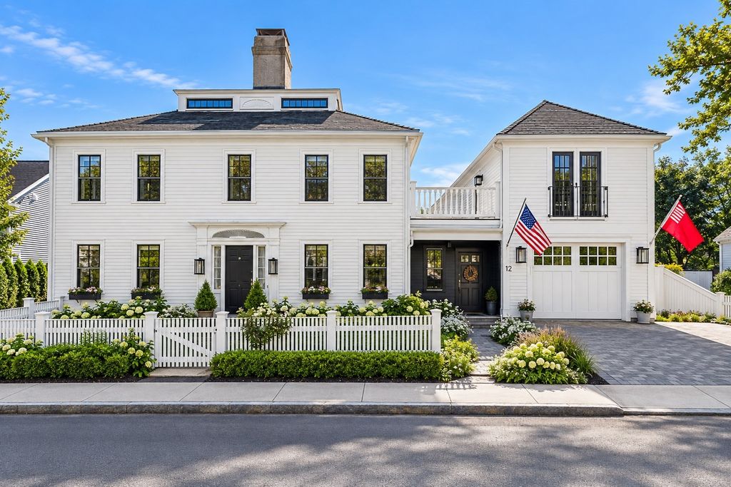 12 Bennett Street, Manchester, MA 01944