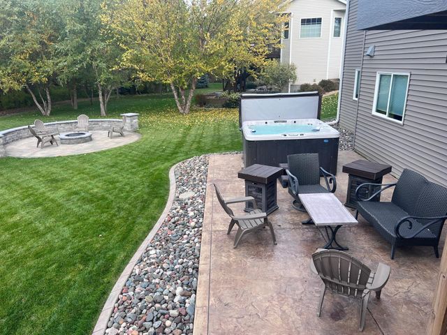 6951 170th Trail NW, Anoka, MN 55303