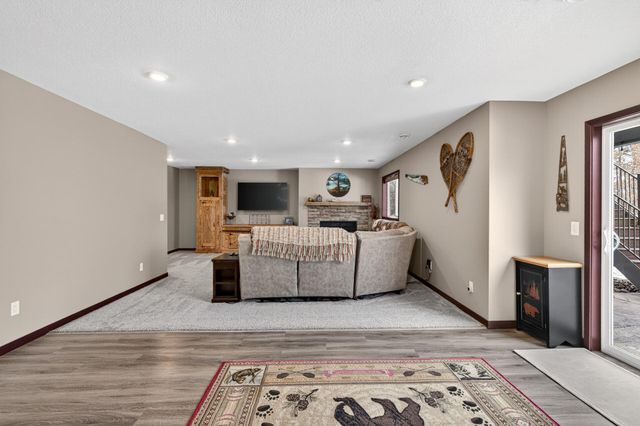 6951 170th Trail NW, Anoka, MN 55303