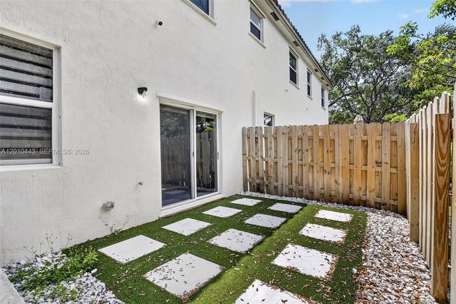 2691 NW 55th Way, Lauderhill, FL 33313