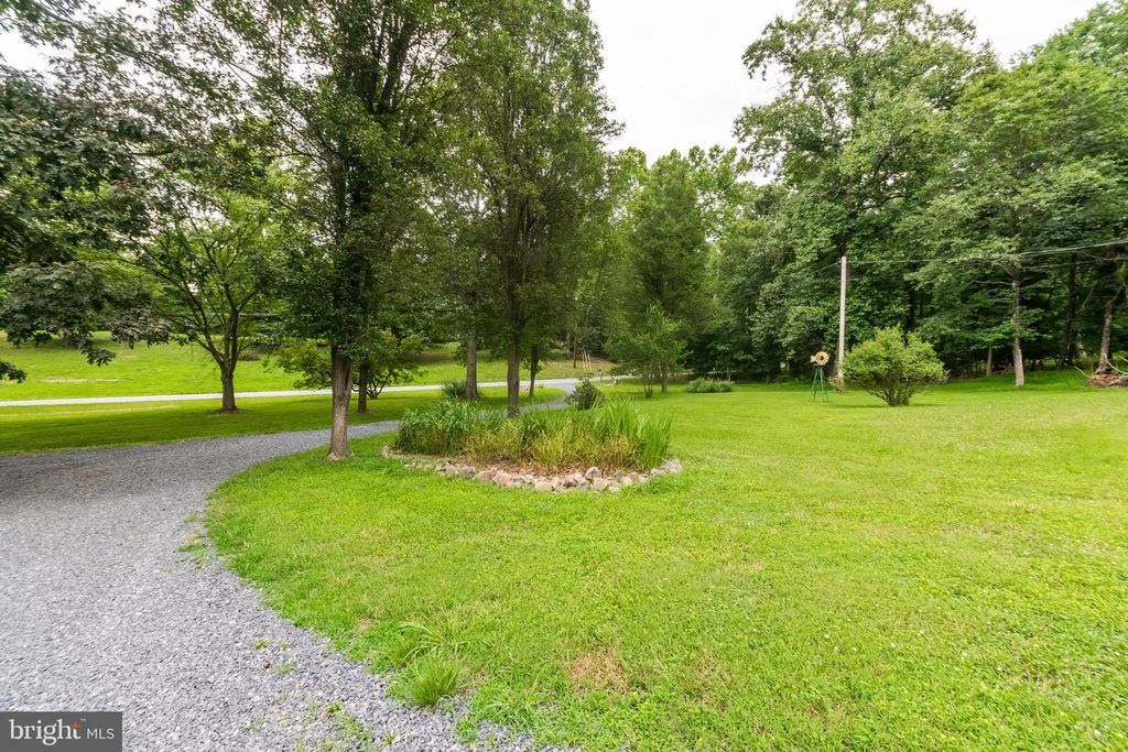 795 JOHN BROWN FARM RD, Harpers Ferry, WV 25425