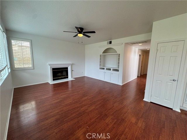 22219 Trinity Place, Saugus (santa Clarita), CA 91390