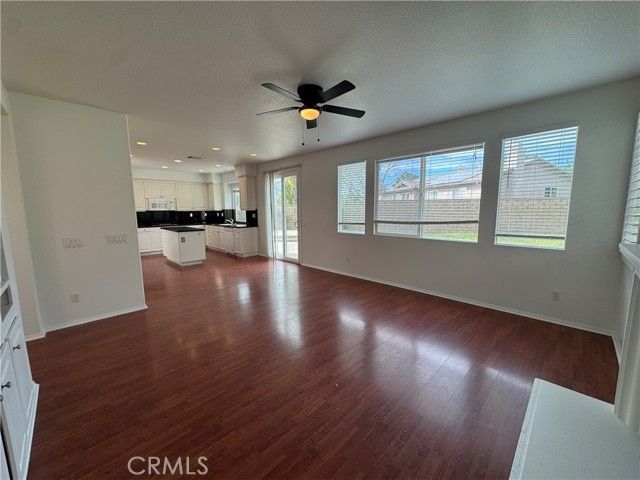 22219 Trinity Place, Saugus (santa Clarita), CA 91390