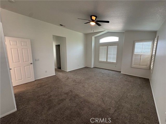 22219 Trinity Place, Saugus (santa Clarita), CA 91390