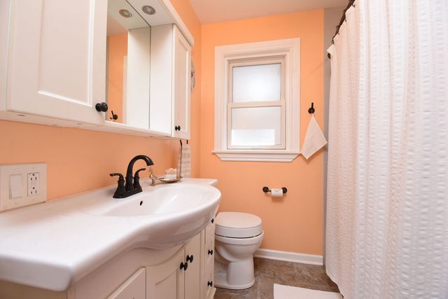 7257 W Fitch Avenue, Chicago, IL 60631