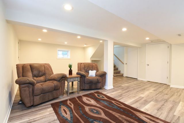 7257 W Fitch Avenue, Chicago, IL 60631