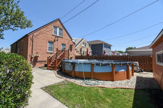 7257 W Fitch Avenue, Chicago, IL 60631