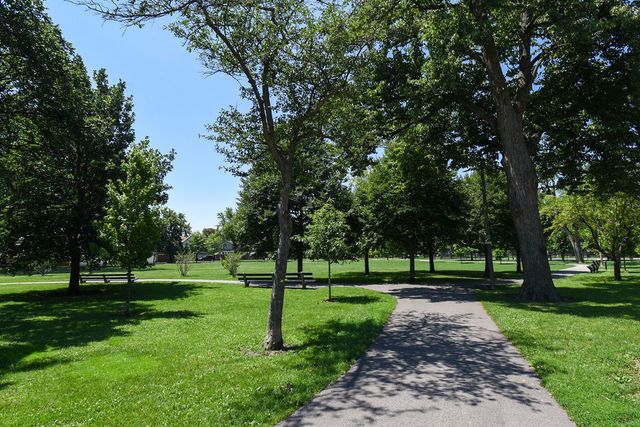 7257 W Fitch Avenue, Chicago, IL 60631