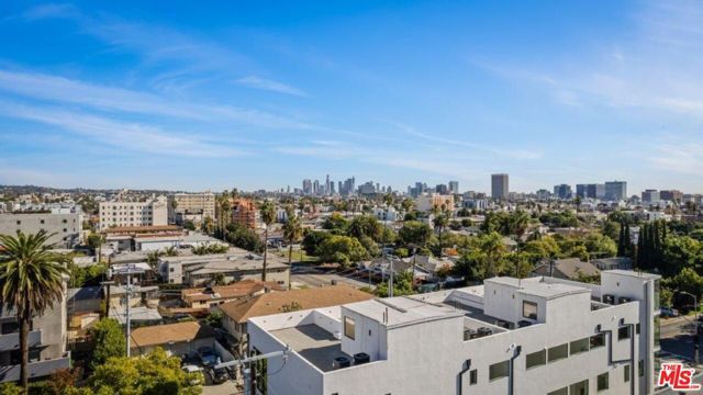 307 N Wilton Place 101, Los Angeles, CA 90004