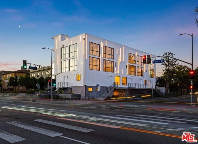 307 N Wilton Place 101, Los Angeles, CA 90004