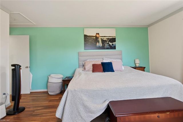 1309 Dandy Loop RD, Yorktown, VA 23692