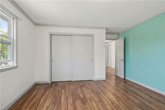 1309 Dandy Loop RD, Yorktown, VA 23692