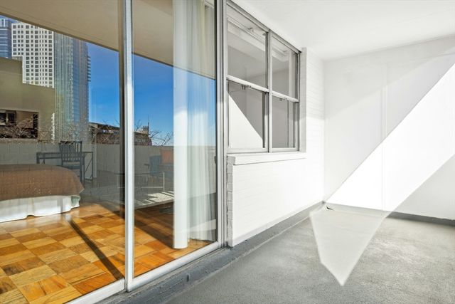 6 Whittier Pl 8F, Boston, MA 02114