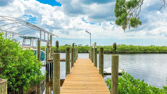4304 14TH AVENUE E, Bradenton, FL 34208