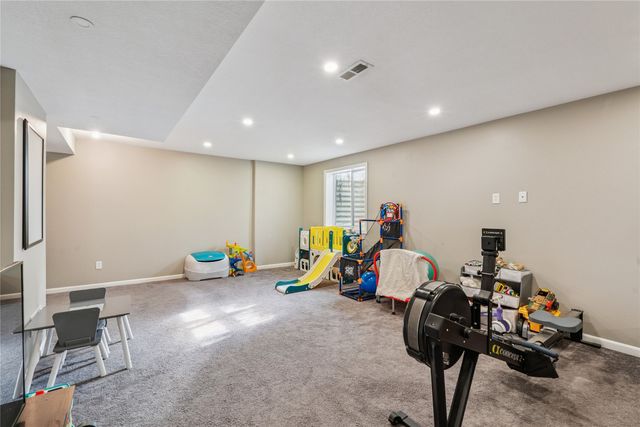 3401 Poplar Drive SW, Bondurant, IA 50035