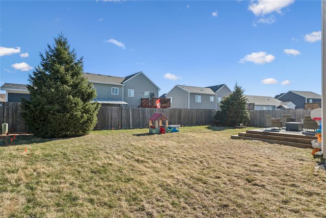3401 Poplar Drive SW, Bondurant, IA 50035
