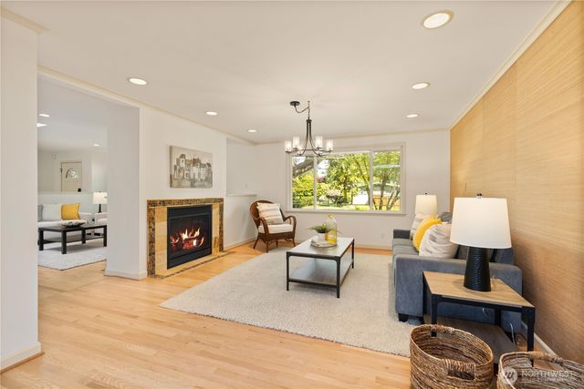8320 188th Street SW, Edmonds, WA 98026