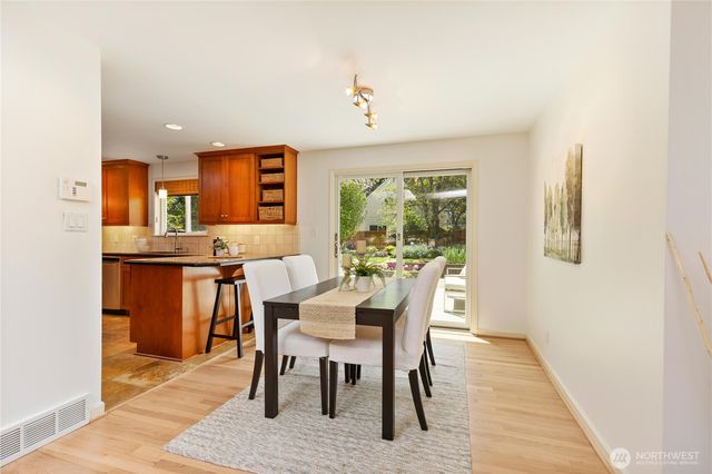 8320 188th Street SW, Edmonds, WA 98026