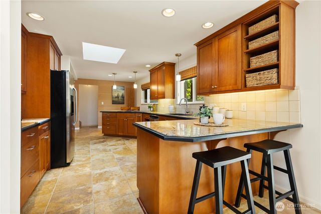 8320 188th Street SW, Edmonds, WA 98026