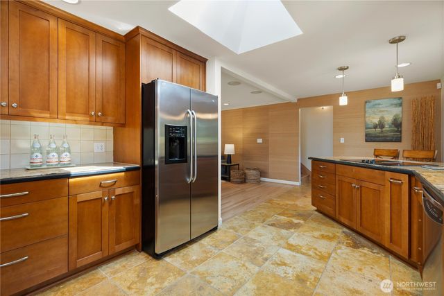 8320 188th Street SW, Edmonds, WA 98026