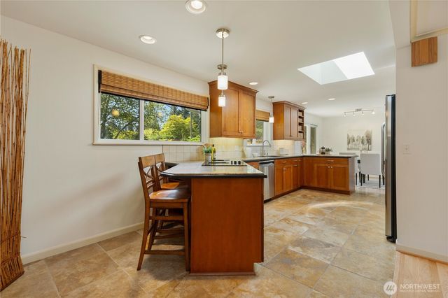 8320 188th Street SW, Edmonds, WA 98026