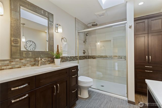 8320 188th Street SW, Edmonds, WA 98026