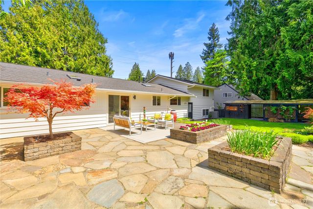 8320 188th Street SW, Edmonds, WA 98026