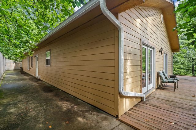 16969 Posy Mountain Road, Rogers, AR 72756
